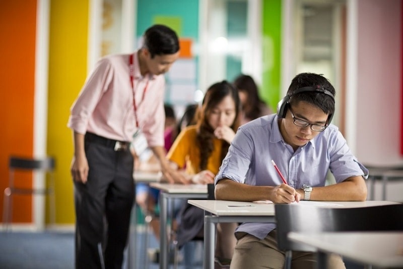 Giấc mơ đi thi ẩn chứa cả điềm báo xấu và tốt